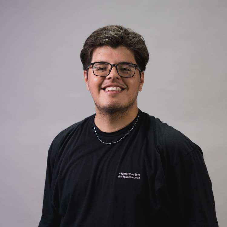 Lucas González, Content Creator